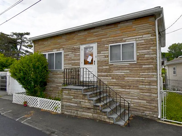 15 Avalon St — Photo 15