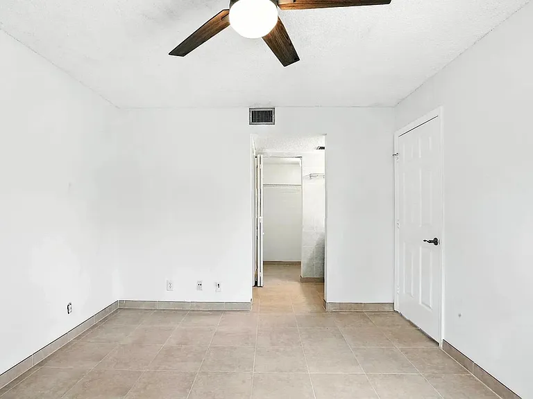 3050 Norwood Pl #N112 — Photo 17