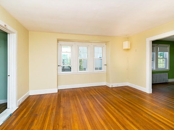 4th image of 143 Pine St #145