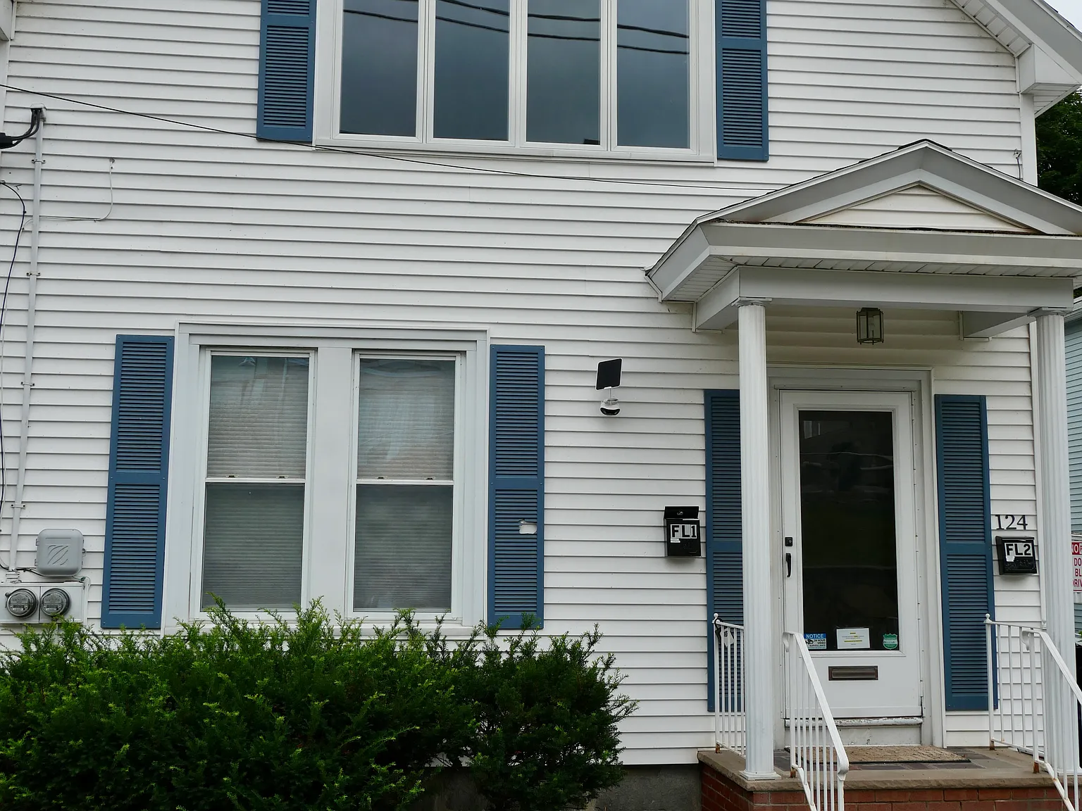 124 Mount Hope St — Photo 2