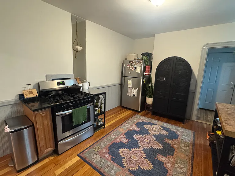 21 Windom St #1 — Photo 4