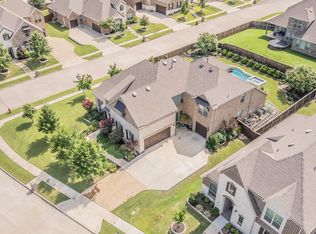 7925 Forest Lakes Dr, North Richland Hills, TX 76182