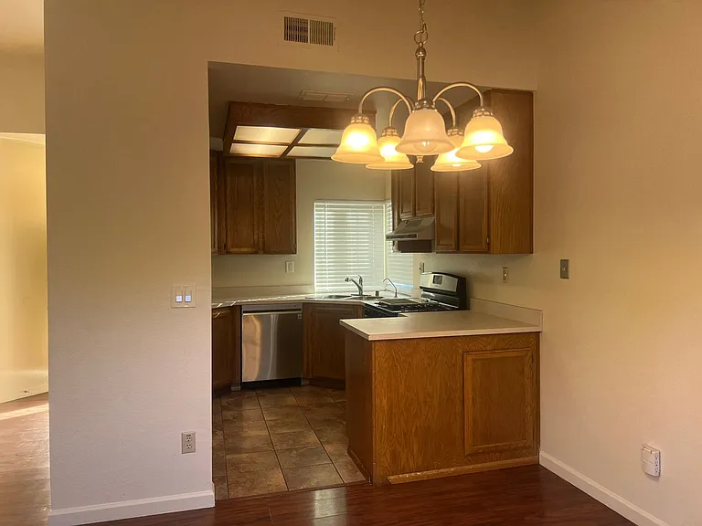 8129 Scenic Hills Way — Photo 7