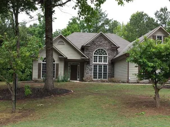 6316 Green Oak Rdg, Flowery Branch, GA 30542