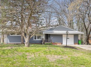 5328 Fairtree Rd, Bedford Heights, OH 44146