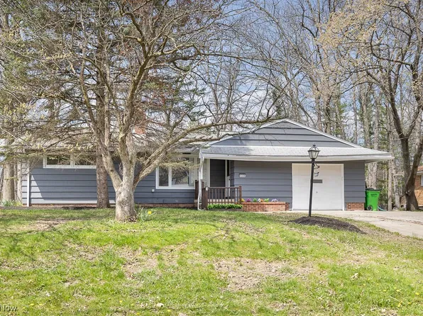 5328 Fairtree Rd, Bedford Heights, OH 44146
