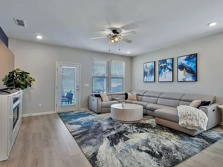 5040 Sunflower Ln — Photo 13