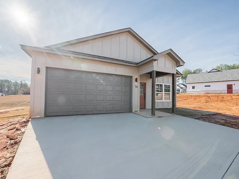 16 Deer Park Cv — Photo 27
