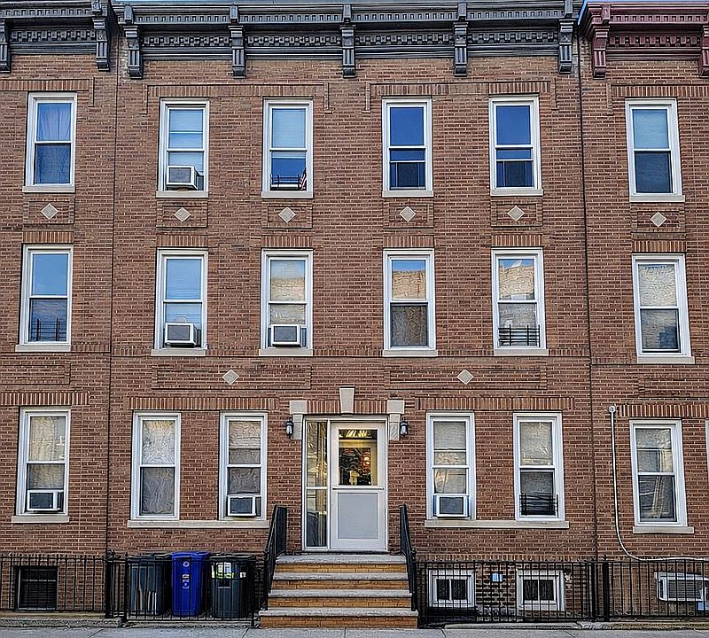 1st image of 7220 67th St