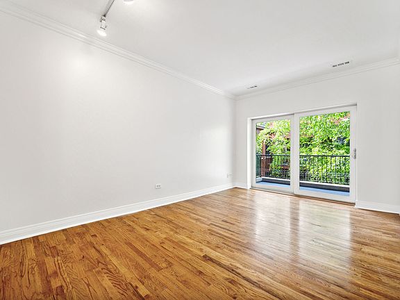 3rd image of 6614 N Ashland Ave APT 3