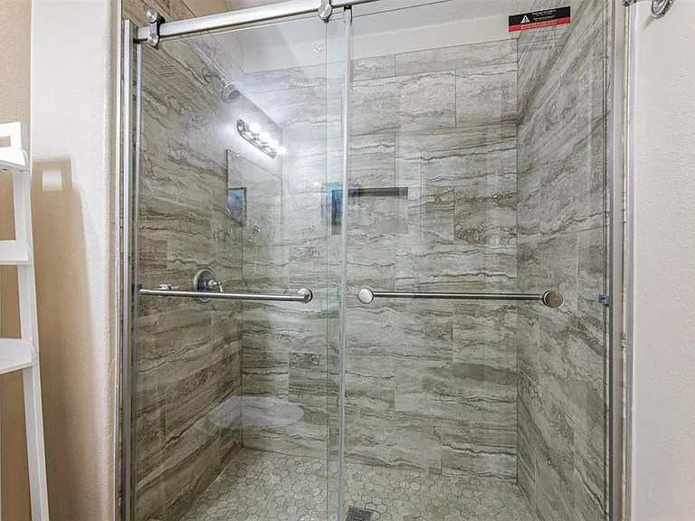 1475 Cambridge Dr — Photo 39