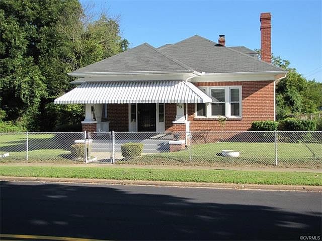 1st image of 803 Young Ave