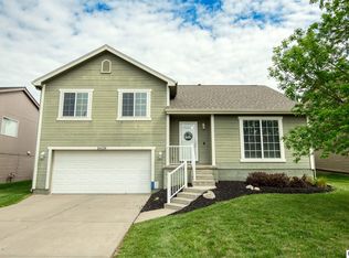 16520 Fowler Ave, Omaha, NE 68116