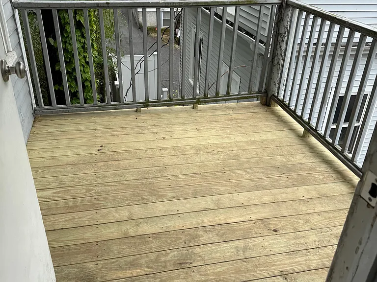 37 Howard St — Photo 11