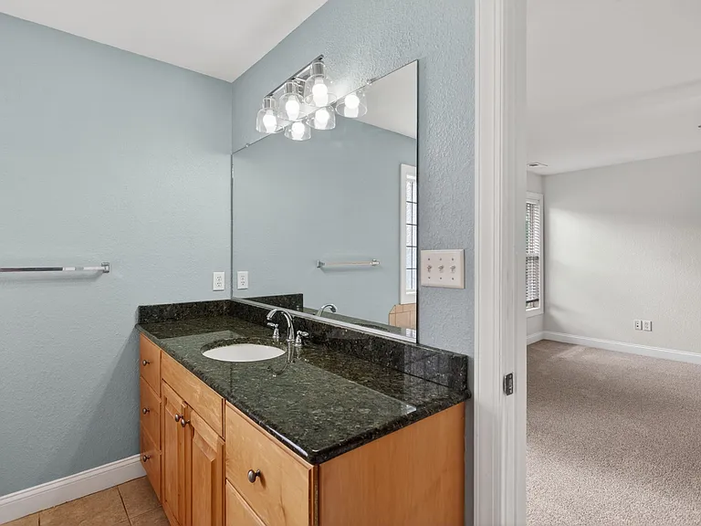 1136 Arlynn Ln — Photo 20