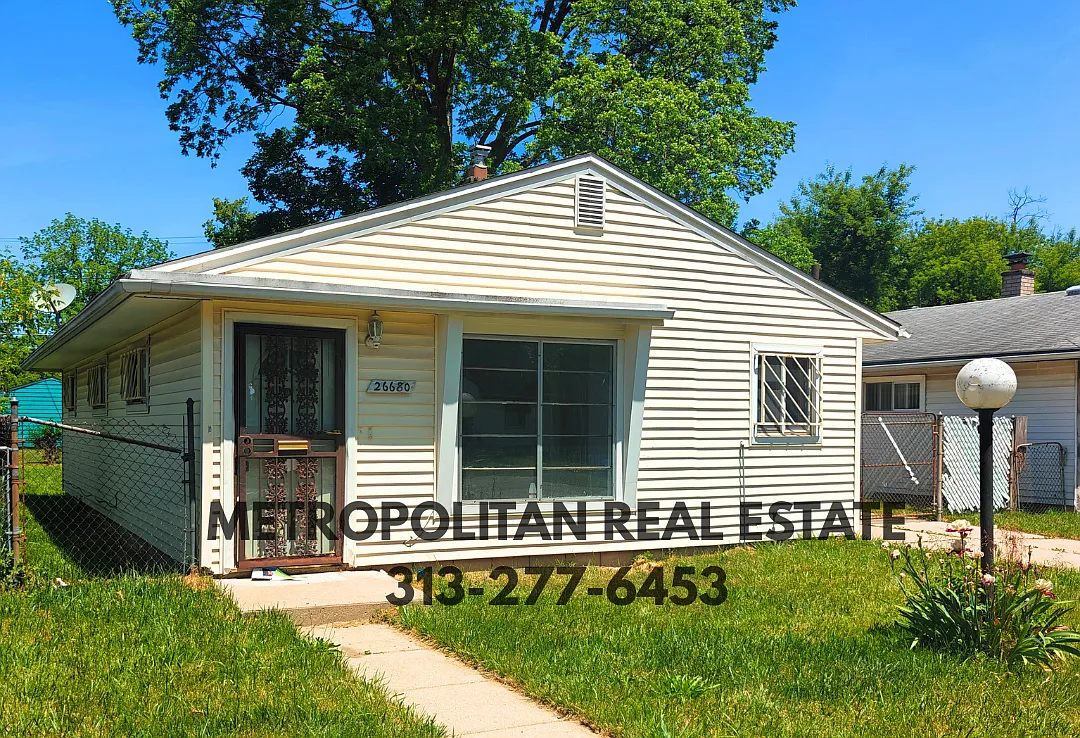 3 bed, 912 sqft, $1,400 — Photo 2