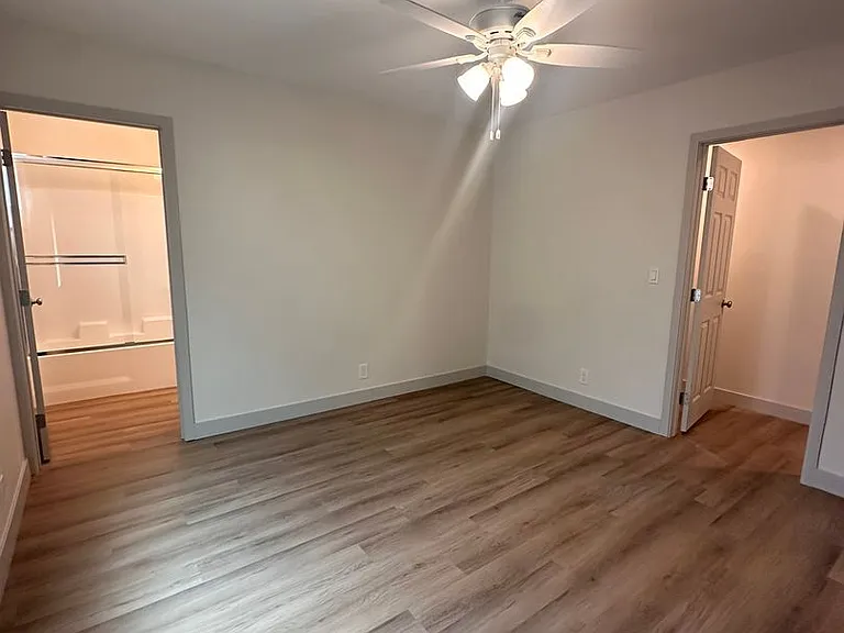 906 Emory Street 931 #933 — Photo 12