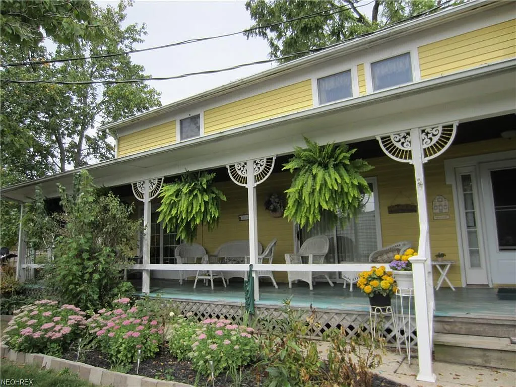 19074 Howe Rd photo 1