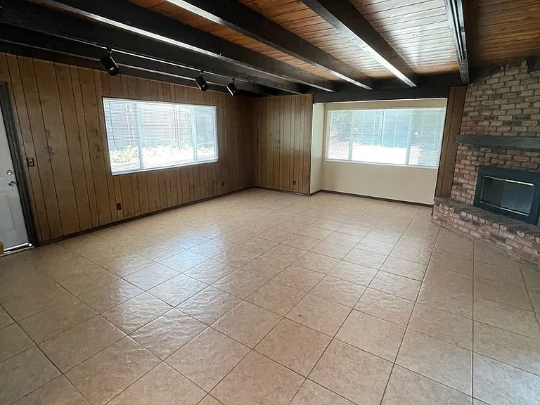 483 Quail Ct — Photo 29