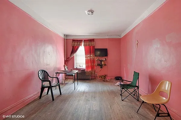 Sold by Dwell Residential Inc | media 3