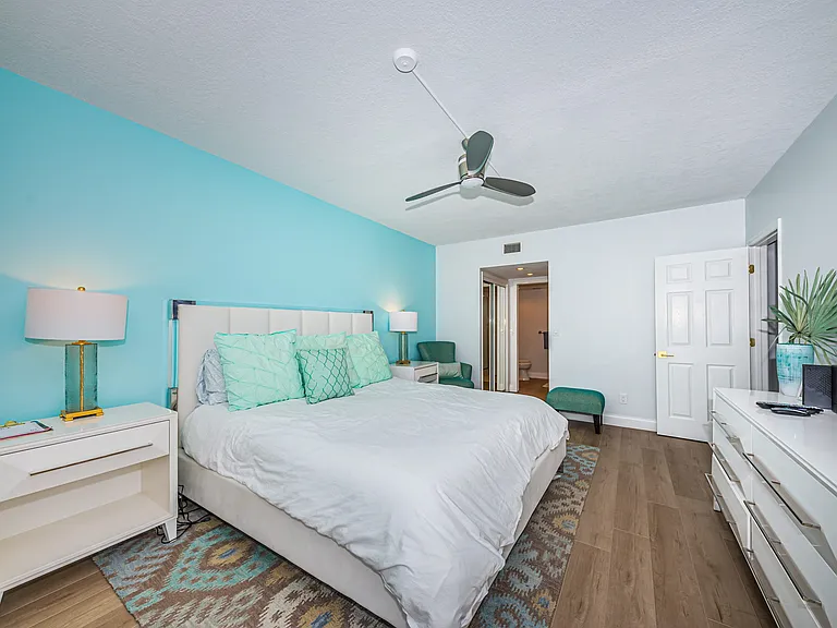 16800 Gulf Blvd #5 — Photo 29