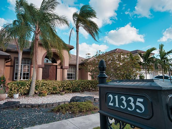 Home For Sale In Boca Falls