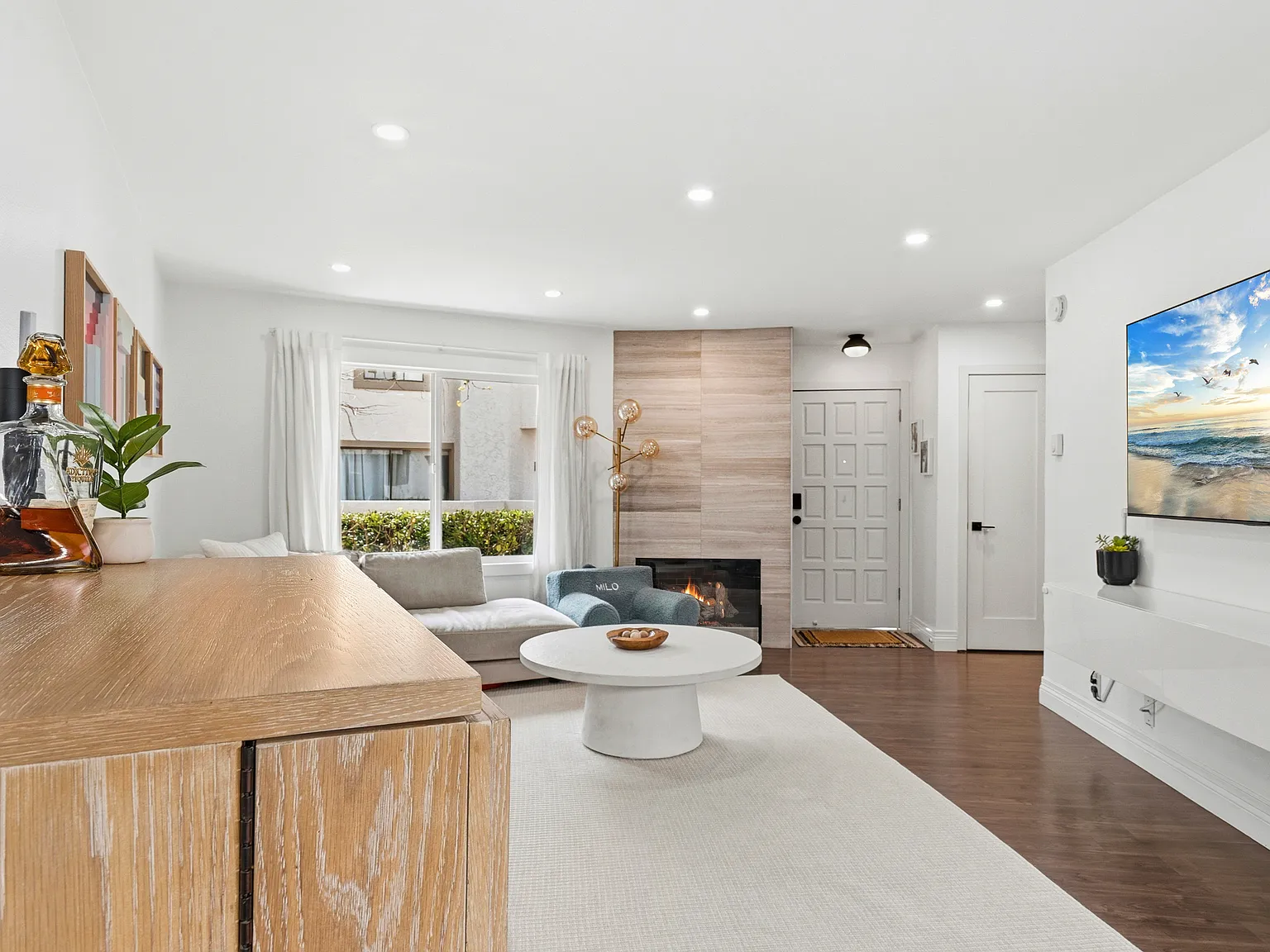 2 bed, 1074 sqft, $4,300 — Photo 4