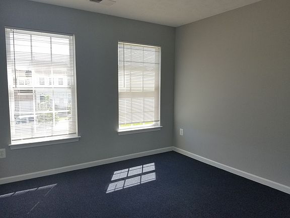 5th image of 603 McConnell Ct