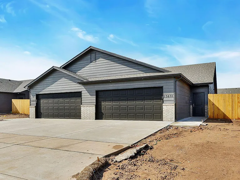 13432 W Haskell Ct — Photo 3