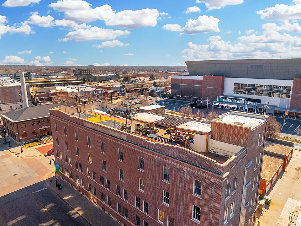 201 S Saint Francis St #501