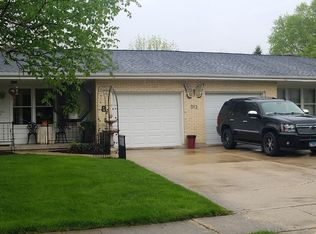 912A Carlisle Dr #912AB, Rochelle, IL 61068