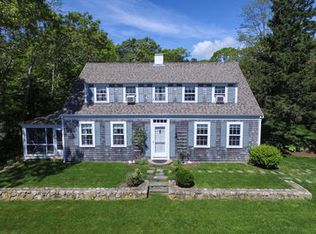 9 Edgehill Rd, Hyannis, MA 02601
