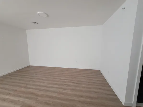 306 Bergen Avenue image 5 of 15