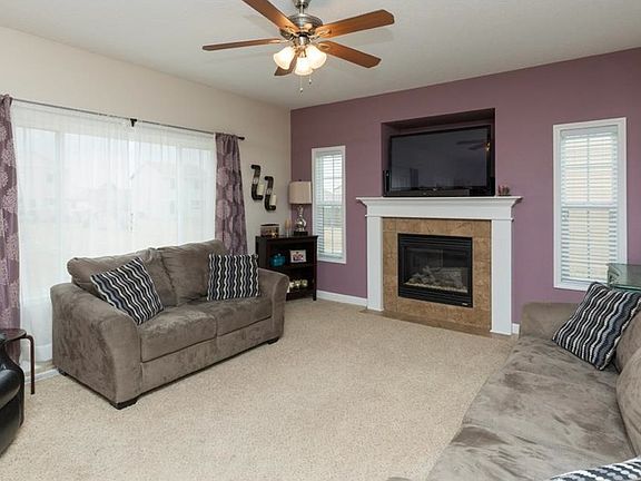2nd image of 217 Tailfeather Dr NW