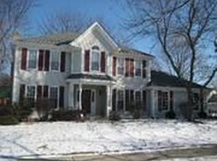 1621 Whitley Rd, Naperville, IL 60563