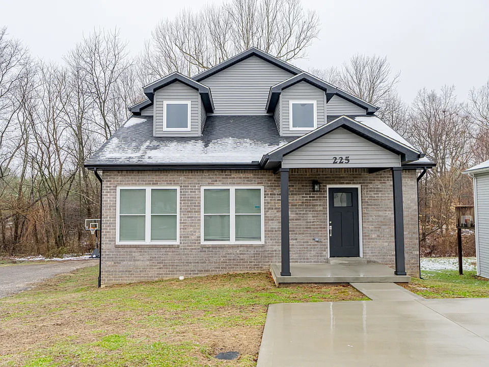 225 Southern Lake Dr