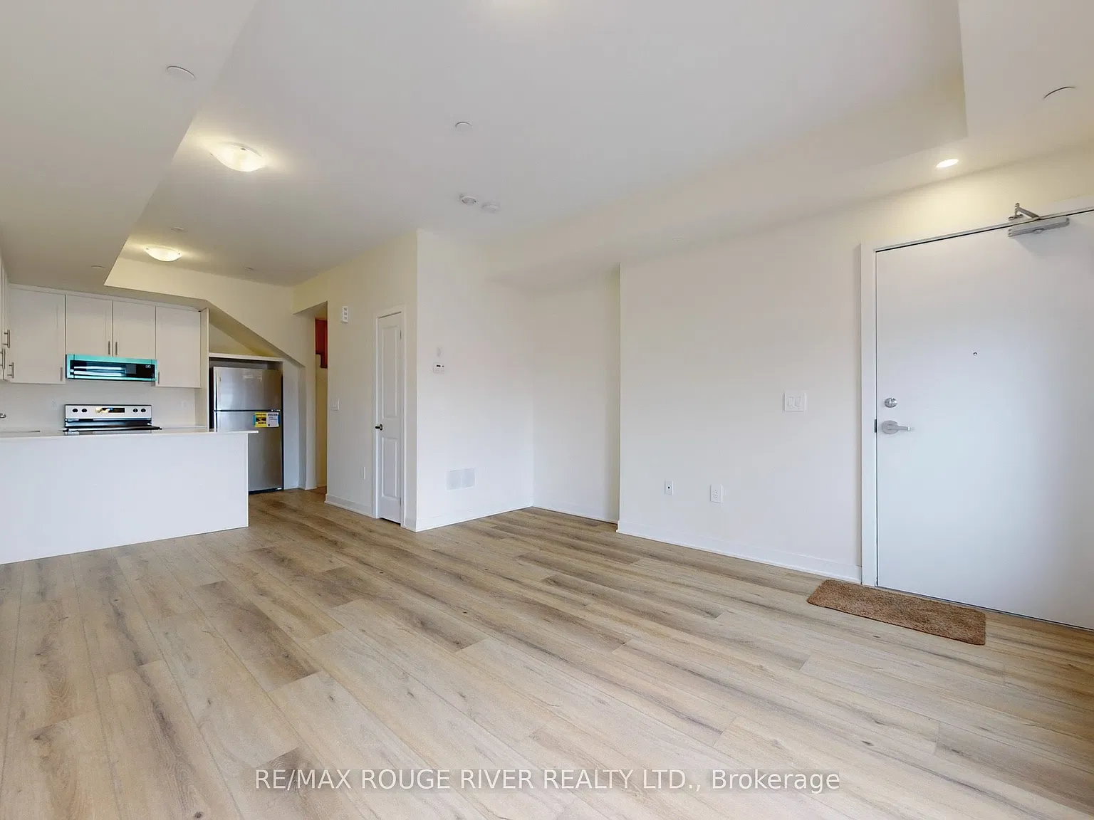 2 bed, $2,500 — Photo 4