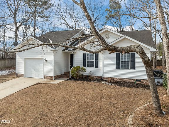 3rd image of 704 Pepperstone Ct