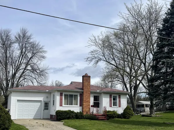 631 Wilson Ave, Mount Morris, MI 48458