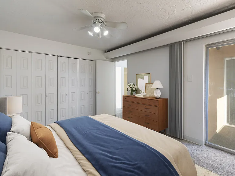 Desert Creek Apartments — Photo 8