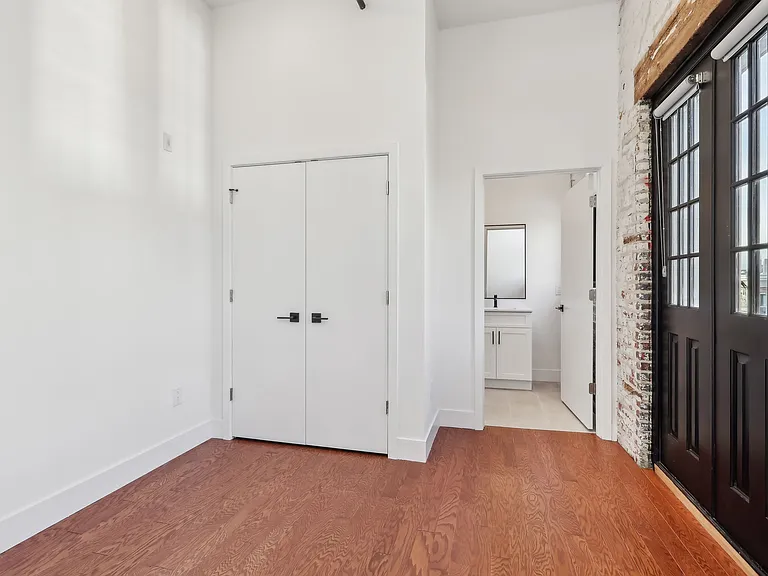 Hancock Lofts — Photo 49
