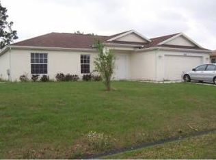 902 SW Whittier Ter, Port Saint Lucie, FL 34953
