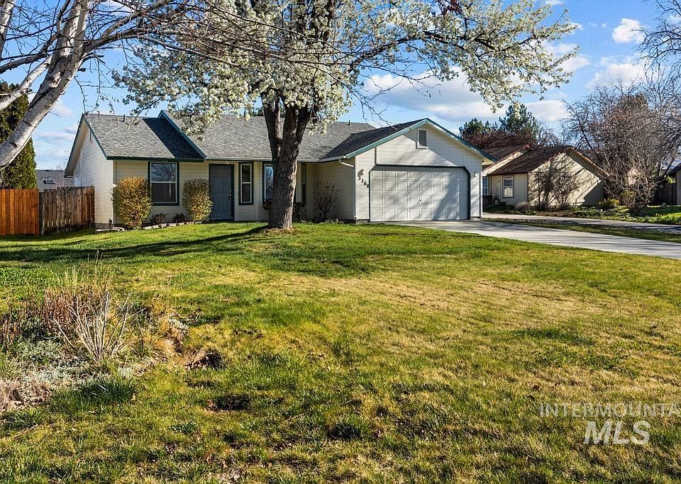 1st image of 3366 E Aubrietta Ct