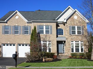 9312 Castle Hill Rd, Springfield, VA 22153