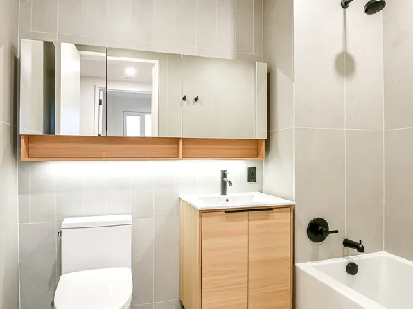 974 Carroll Street image 13 of 59