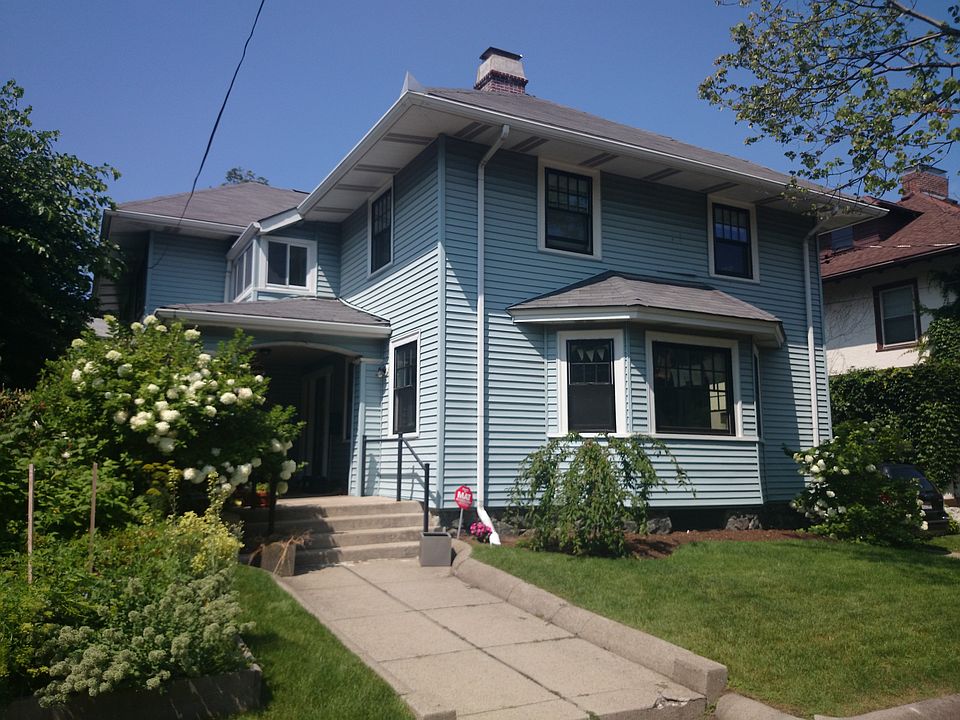 2nd image of 43 Crowninshield Rd