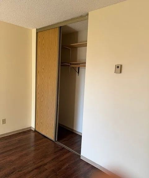1126 Barclay St — Photo 9