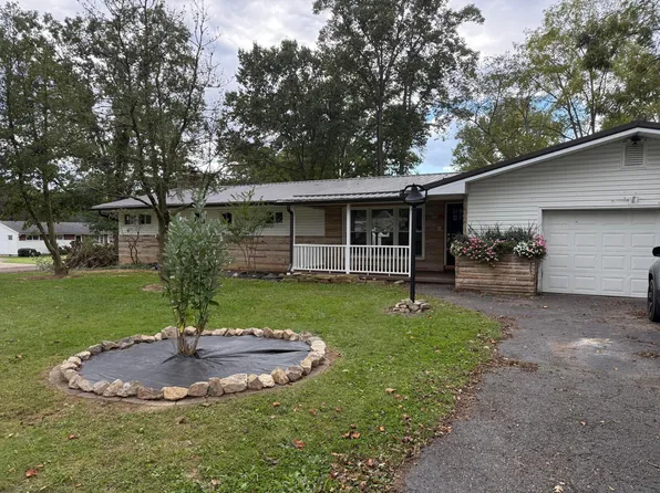 3855 Mill Dr, Zanesville, OH 43701