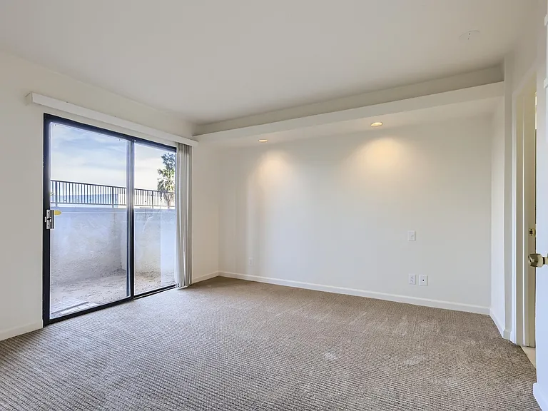 5035 N 10th Pl #104 — Photo 10