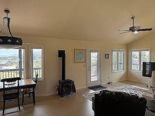 172 Rosewood Ave, Lander, WY 82520
